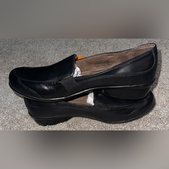 Soul Natural Women’s 9.5M Black loafer shoe NWT leather slip on - Picture 6 of 8